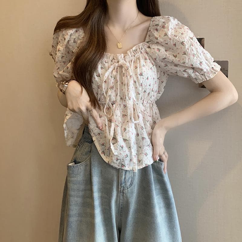 白ブラウス 花柄パフスリーブギャザーブラウス