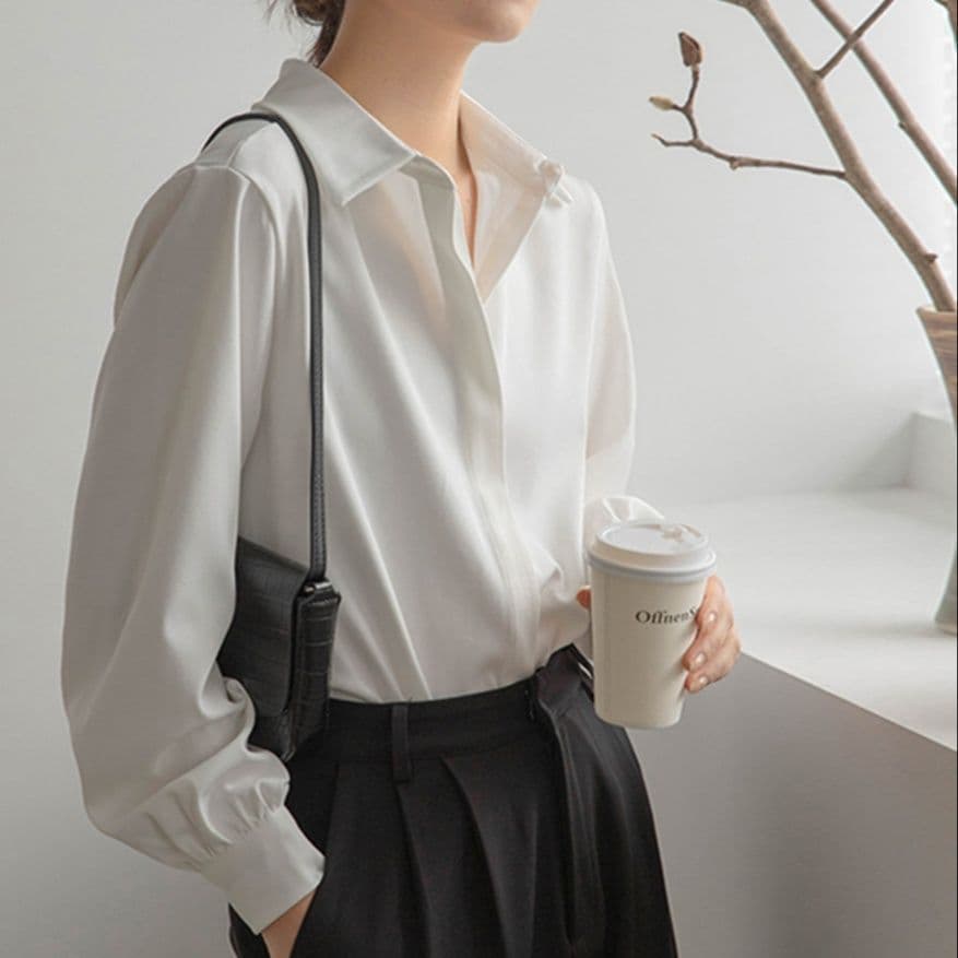 白ブラウス 上質シルエット ベーシックシャツ