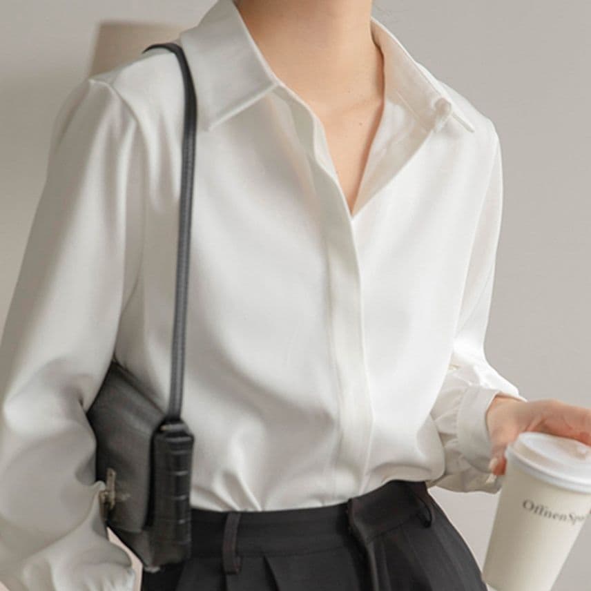 白ブラウス 上質シルエット ベーシックシャツ