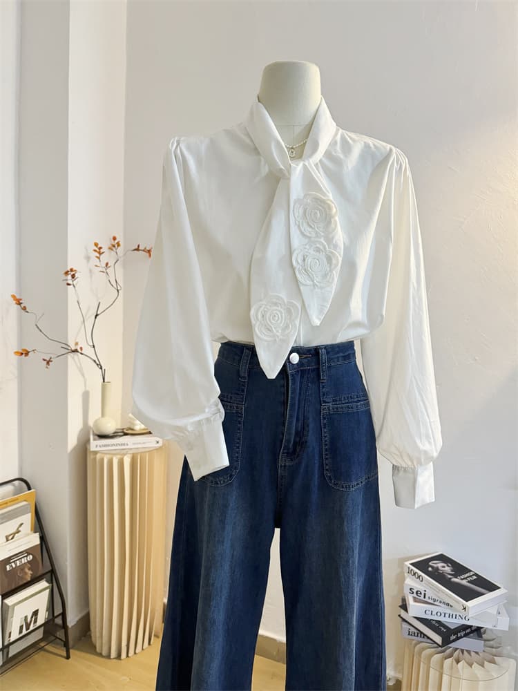白ブラウス 花モチーフ刺繍リボン付きブラウス