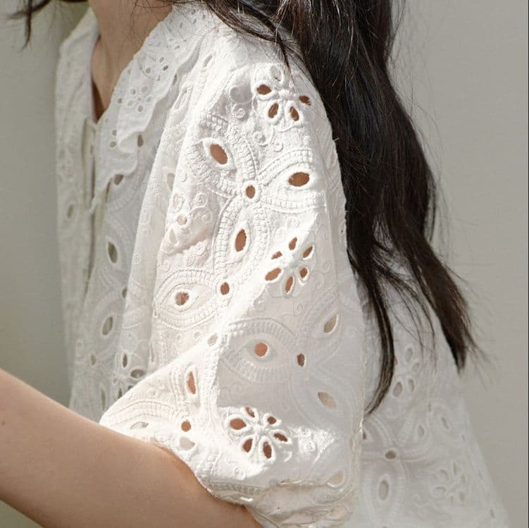 白ブラウス 花刺繍レース襟フリルブラウス