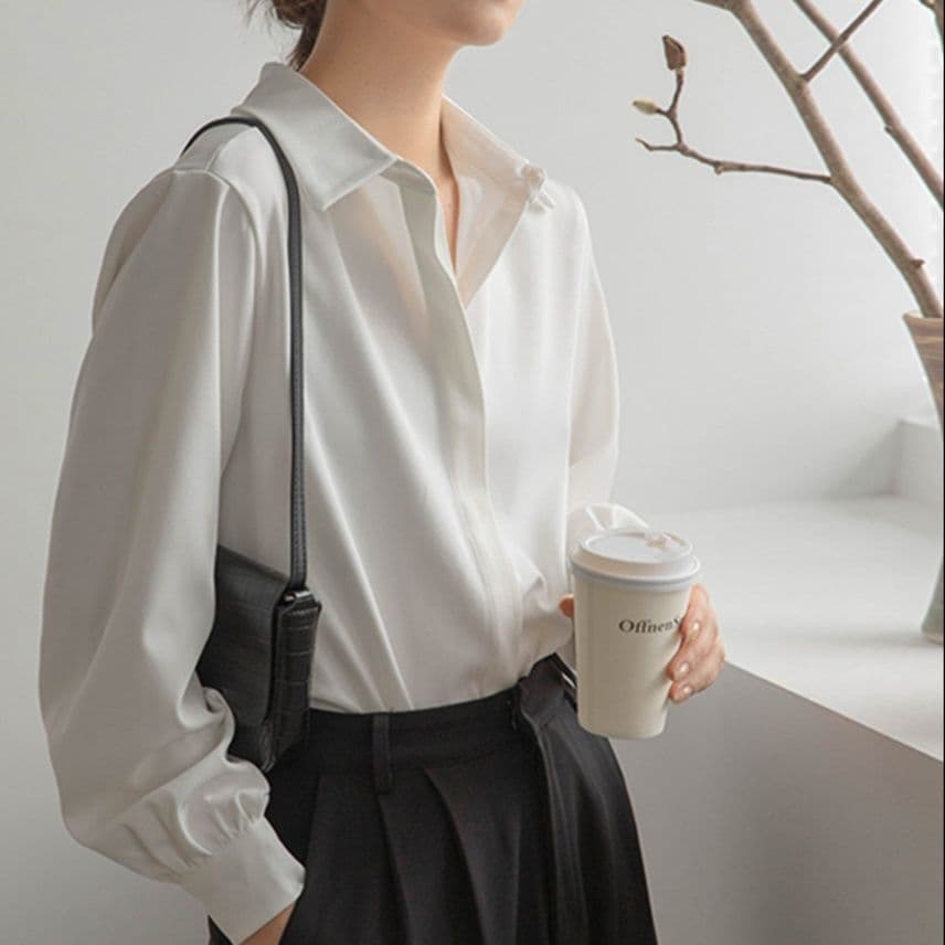 白ブラウス 上質シルエット ベーシックシャツ