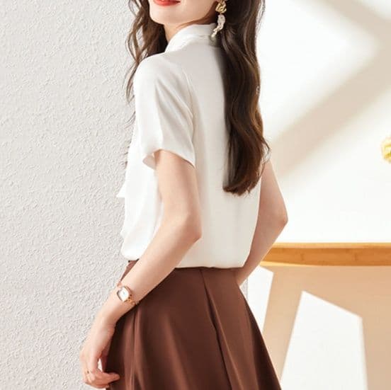 白ブラウス 優美なリボン結び半袖ブラウス