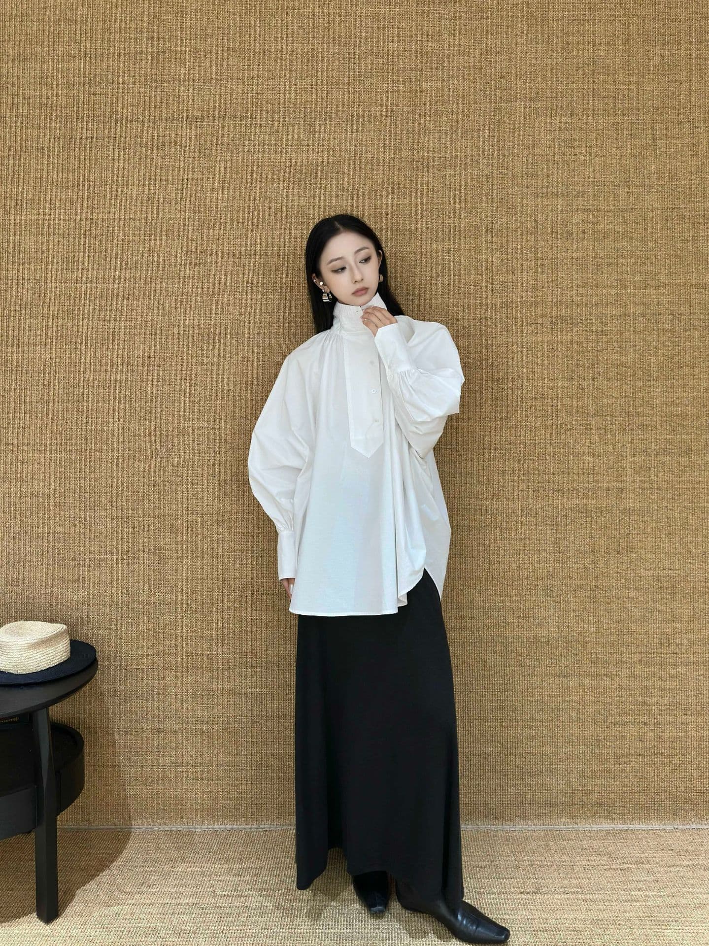 白ブラウス 襟元リボン付きゆったりシルエットチュニック